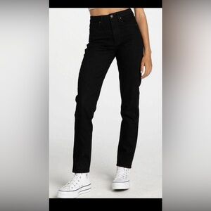 Tilly’s Mom jeans